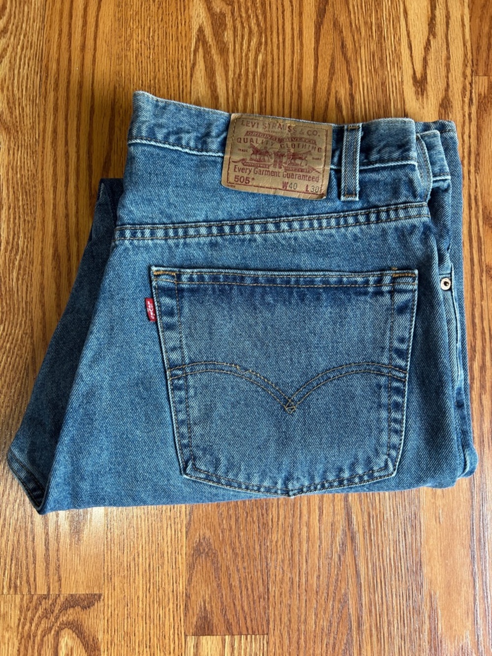 Levis 505 Regular Fit Straight Leg Men's Jeans 40x30 Medium Wash Blue 00505-4891